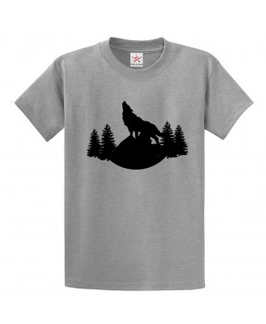 Silhouette Wolf Howling Classic Unisex Kids and Adults T-Shirt